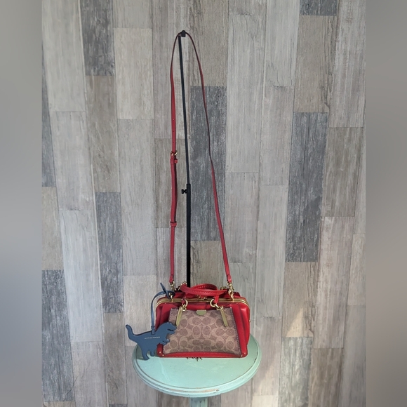 Coach Dreamer 21 Signature Rexy By Guang yu With Rexy Charm - Picture 10 of 16